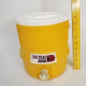 Vintage Yellow Skotch Jug Kooler Cooler 1 Gallon Plastic Zig Zag Lid
